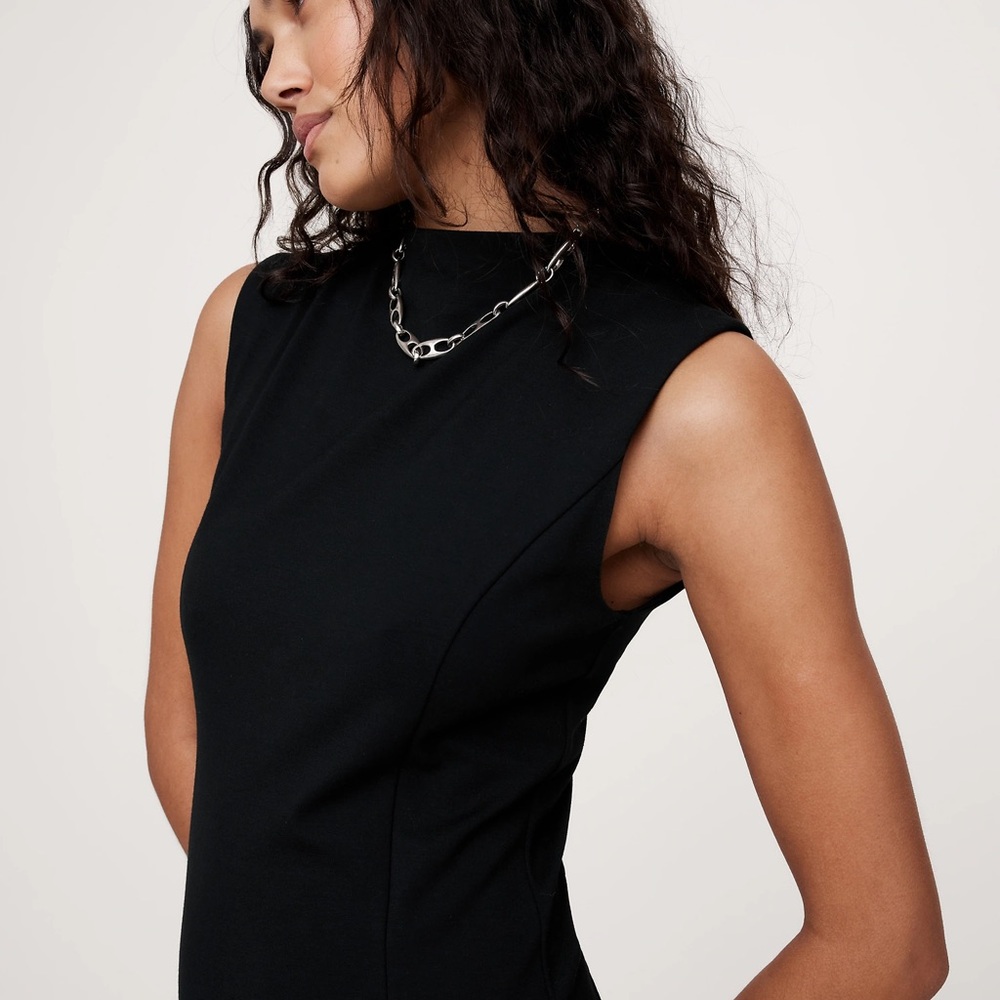 Banana Republic Black Ponte Dress - Picture 4 of 8